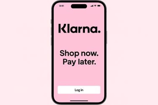 Imagen creada con IA. ¿Es interesante la acción de Klarna que debuta en Wall Street?